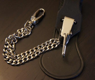 army frog with attached chain